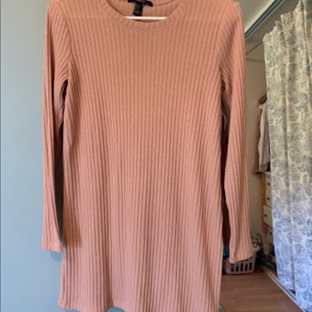Ribbed sweater dress